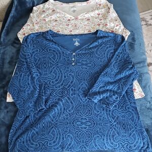 Croft & Barrow Women's Tops Set Of 2